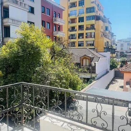 Ferrari 酒店 地拉那