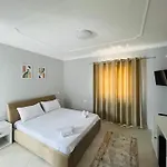 Ferrari Hotel *